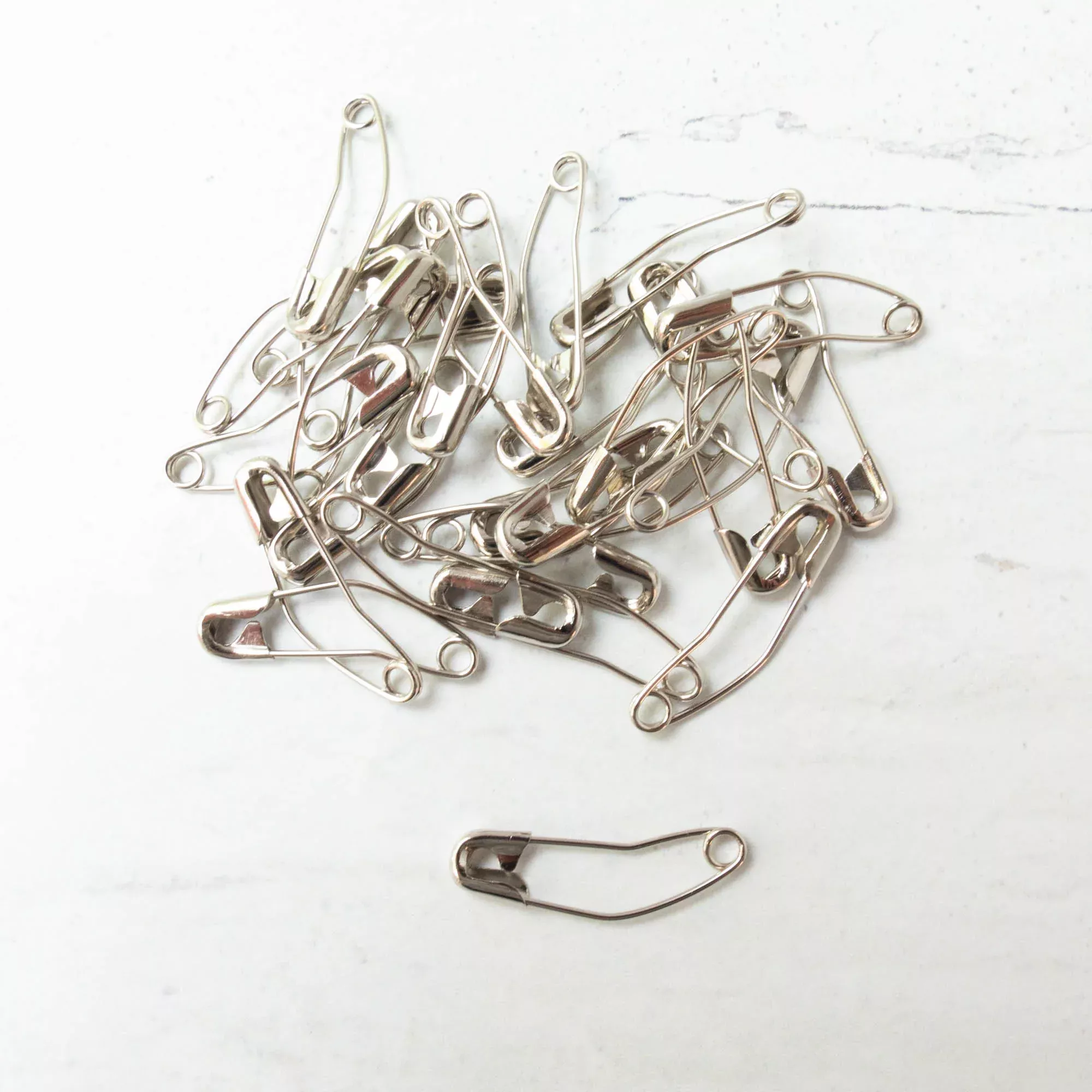 Curved Safety Pins (Size 1)
