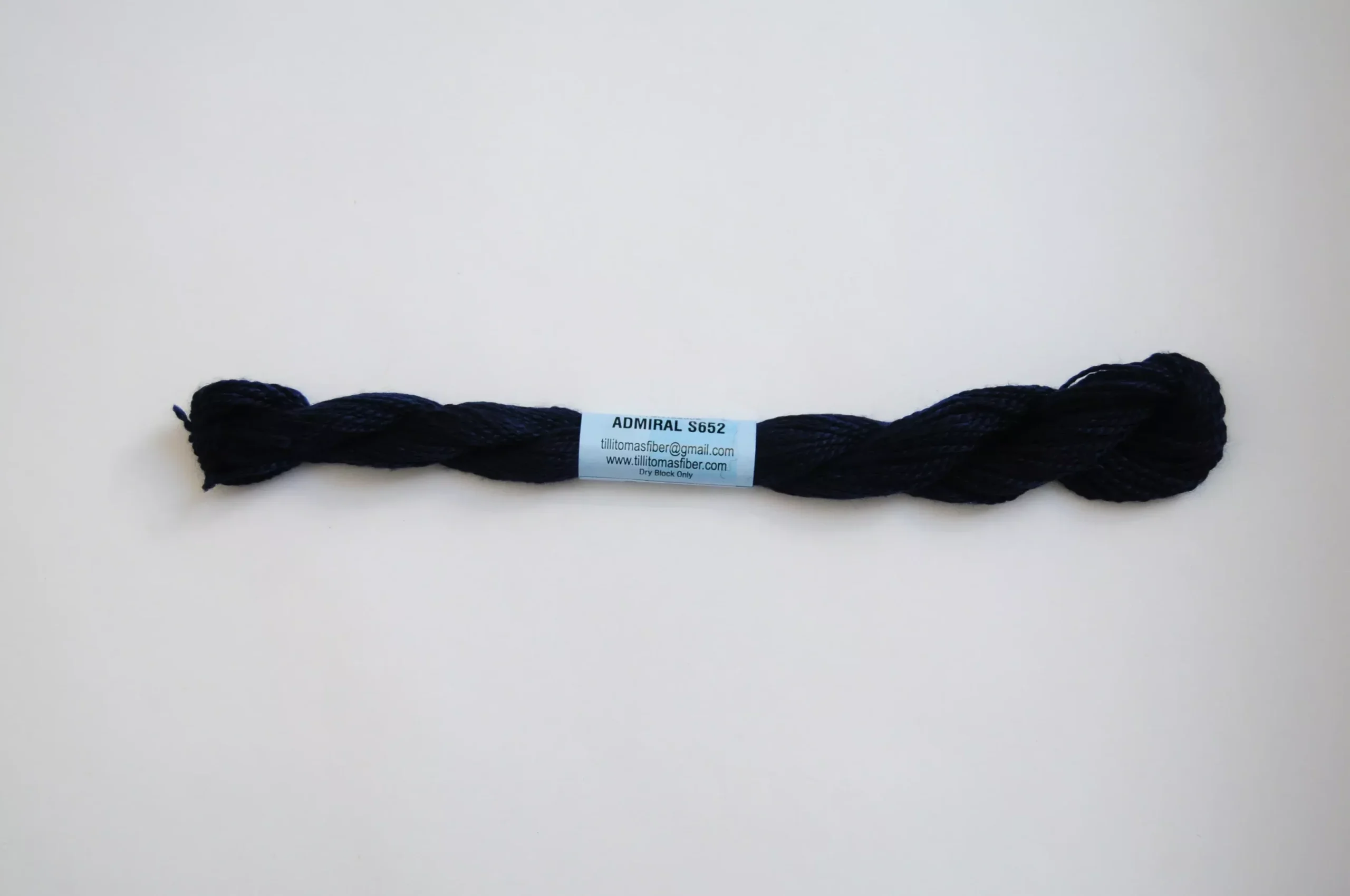 Essentials Skein - Admiral 652