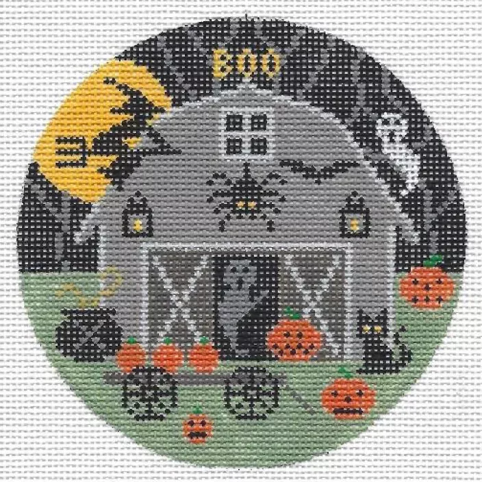 Halloween Barn Round R601