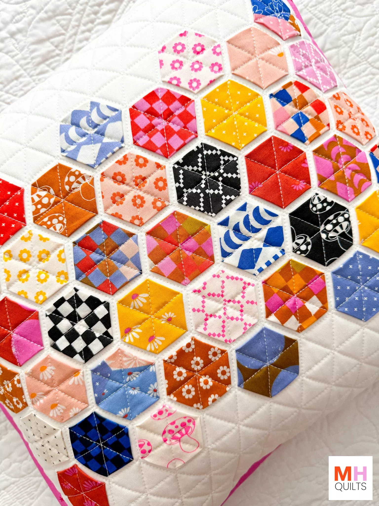 Hexie Pillow - Honey Version
