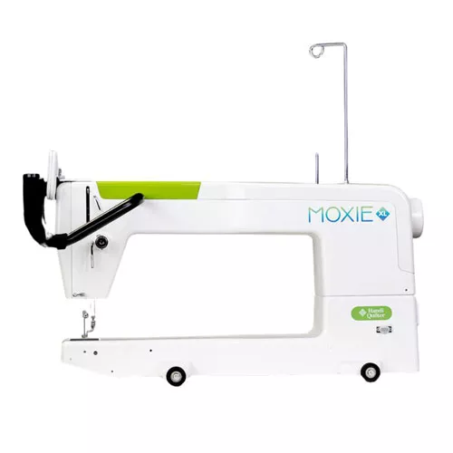 HQ Moxie XL 18″ Longarm w/ HQ 5′ Little Foot Frame