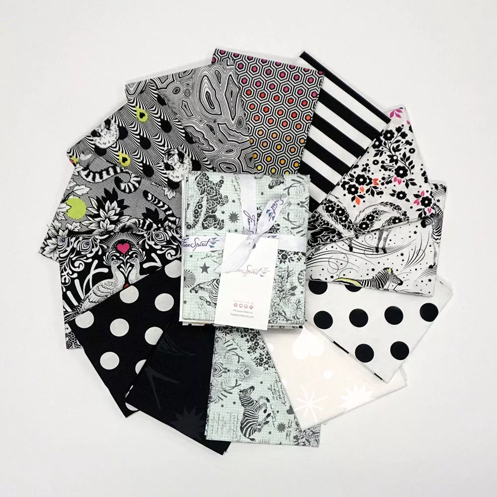 Linework Fat Quarter Bundle by Tula Pink | FB4FQTP.LINEWORK