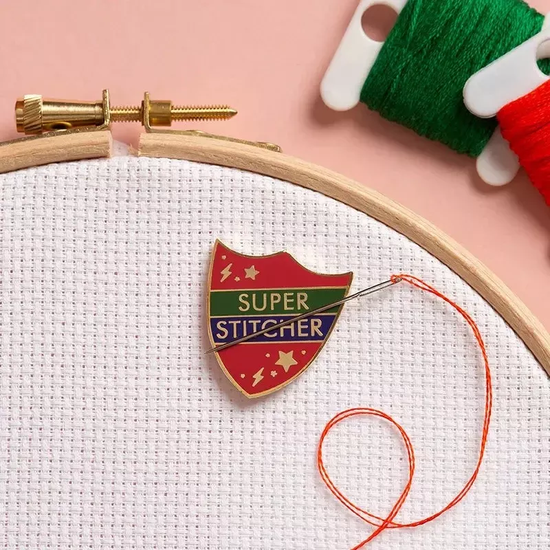 Magnetic Enamel Needle Minder - Super Stitcher