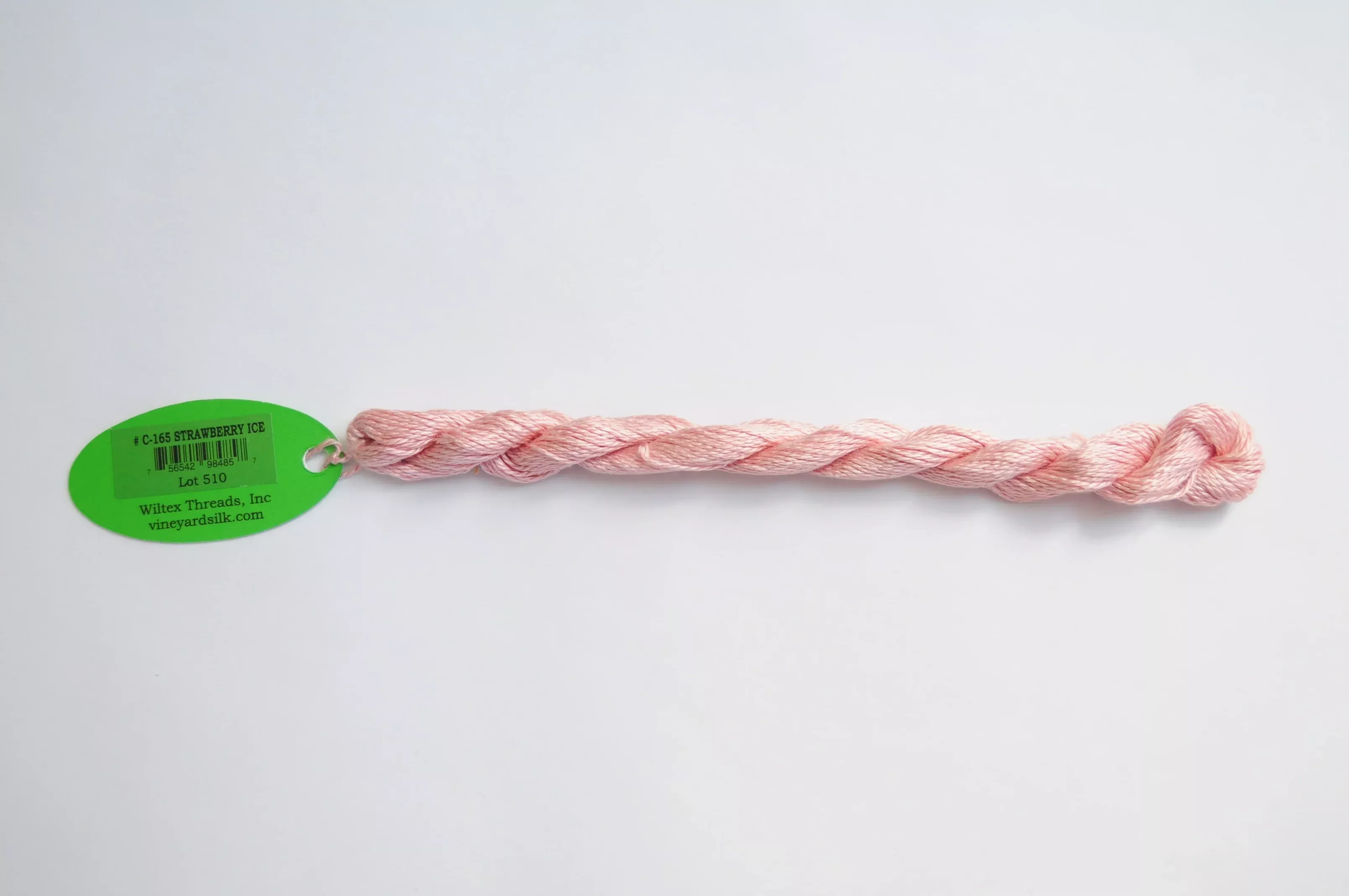 Vineyard Silk Classic Skein - Strawberry Ice 165